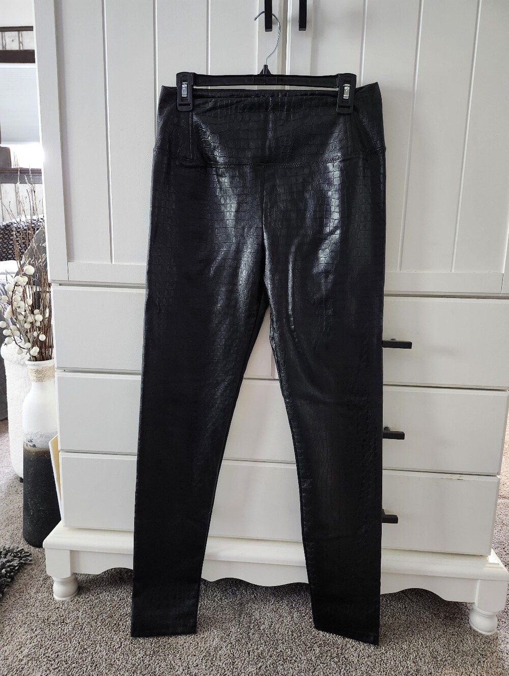 For All Man Kind Black Faux Leather Womens Pants Sz M